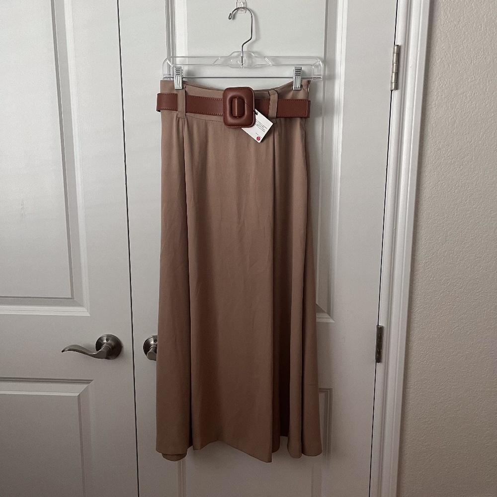 ZARA MIDI SKIRT  SIZE XS